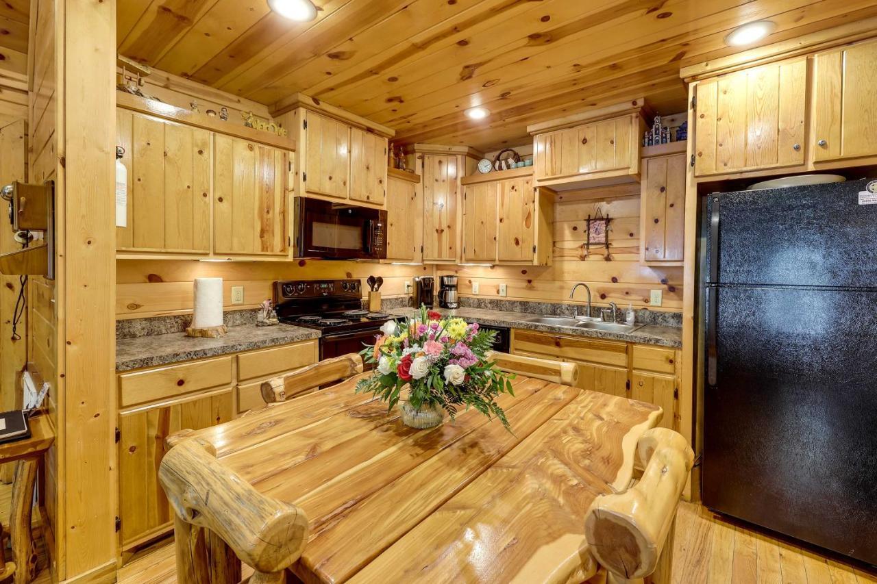 Broken Bow Rental Cabin With Hot Tub And Bar Εξωτερικό φωτογραφία