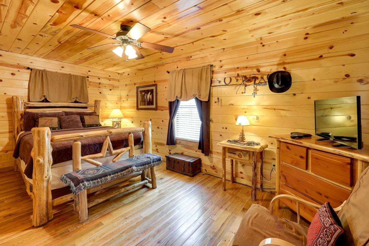 Broken Bow Rental Cabin With Hot Tub And Bar Εξωτερικό φωτογραφία