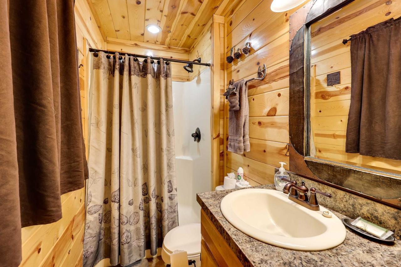 Broken Bow Rental Cabin With Hot Tub And Bar Εξωτερικό φωτογραφία