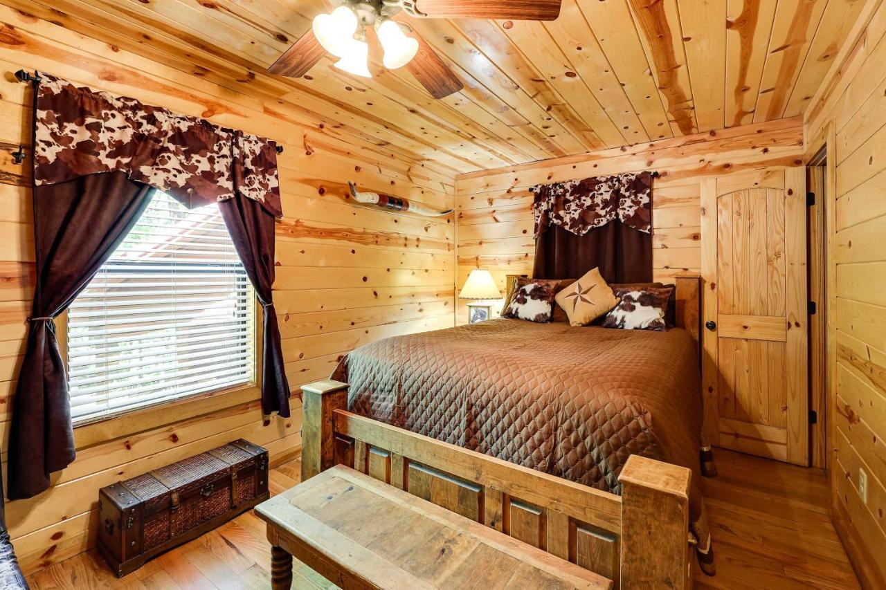 Broken Bow Rental Cabin With Hot Tub And Bar Εξωτερικό φωτογραφία