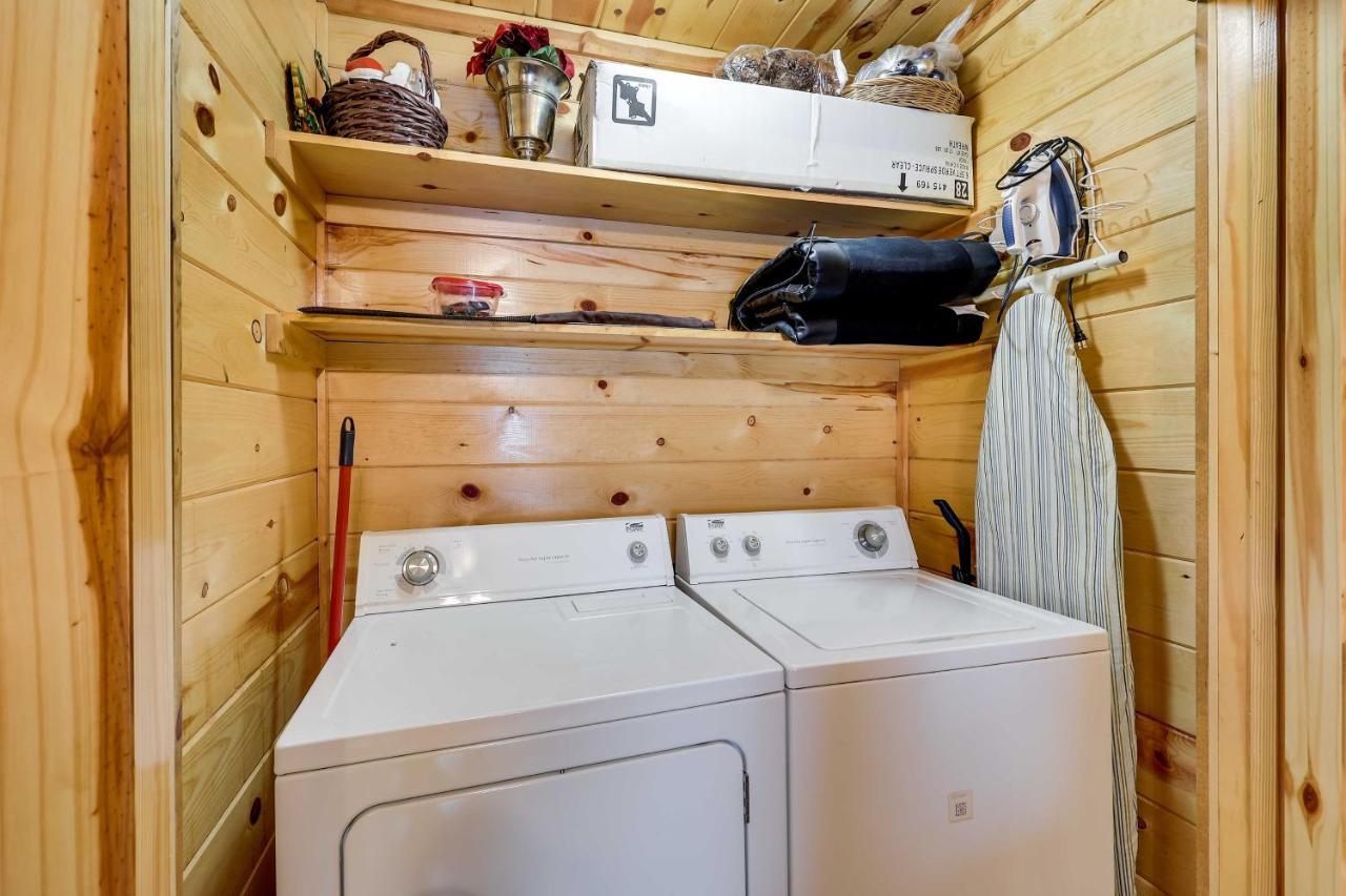 Broken Bow Rental Cabin With Hot Tub And Bar Εξωτερικό φωτογραφία